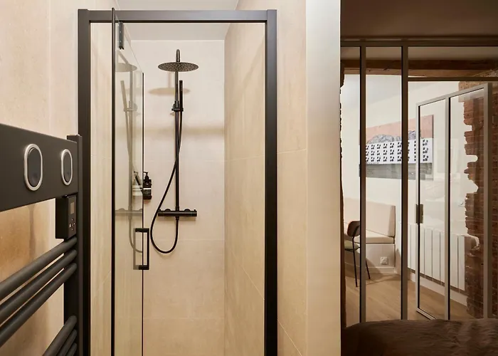 Lejlighed Stylish 2br & 2ba With Private Terrace