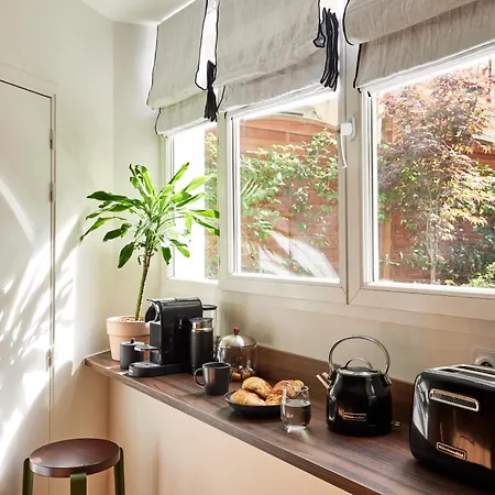 Stylish 2br & 2ba With Private Terrace * París