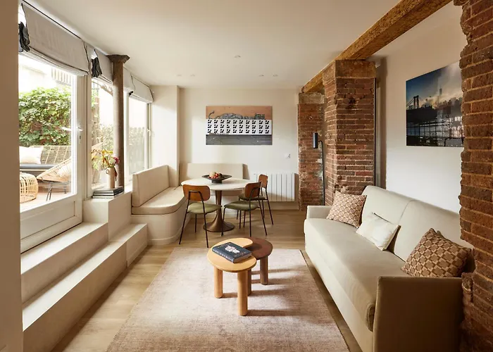 Stylish 2br & 2ba With Private Terrace 公寓