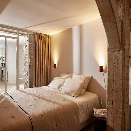 Stylish 2br & 2ba With Private Terrace شقة باريس