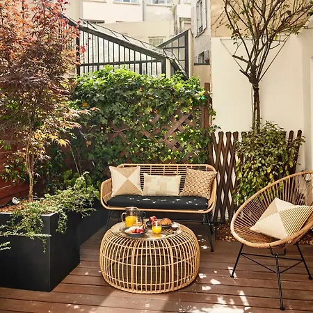 Stylish 2br & 2ba With Private Terrace *