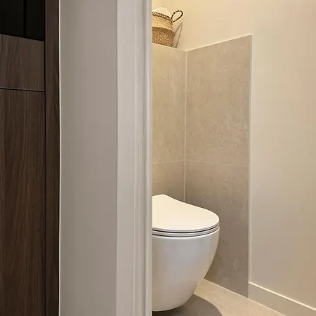 Stylish 2br & 2ba With Private Terrace